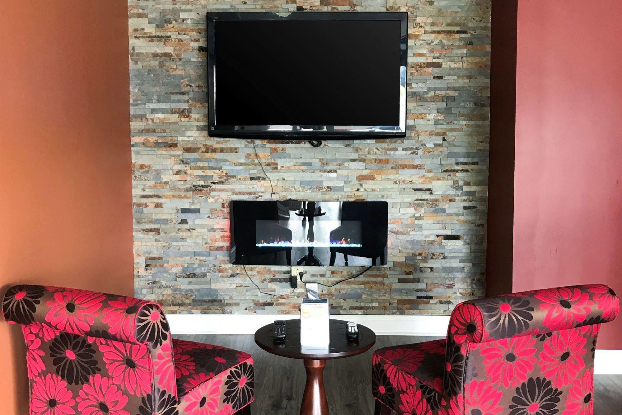 Milan Inn & Suites Εξωτερικό φωτογραφία